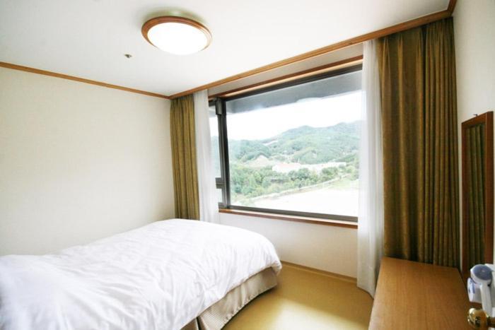 Wellihilli Park Resort Hoengseong Exterior photo