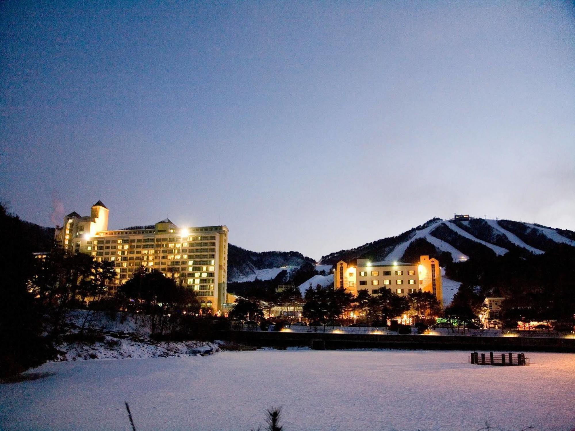 Wellihilli Park Resort Hoengseong Exterior photo